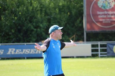 Jakob Brix-Mouritsens meget unge KIF-hold kommer på en meget hård opgave i aften mod AC Horsens. Foto: Mikkel Brandt.