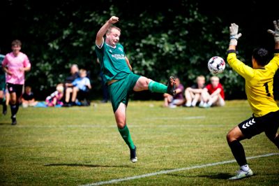 Morten Pedersen scorede to gange for Lemming i storsejren over Vinding.