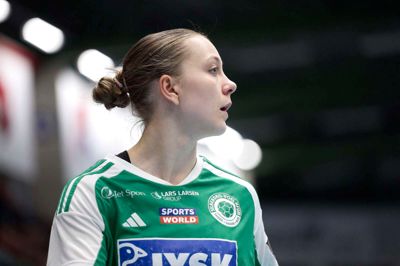 Thilde Frandsen var træfsikker fra højrefløjen, da Silkeborg-Voel satte punktum for grundspillet med et nederlag på hjemmebane mod Nykøbing Falster. Med sejren holdt Nykøbing Falster fast i fjerdepladsen i grundspillet.