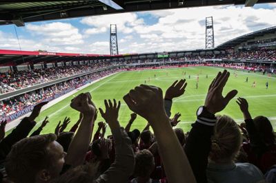 Da SIF rykkede op for to år siden, var der mere end 9000 tilskuere på plads på Jysk Park til den afgørende kamp mod Nykøbing FC. Til de sidste fire kampe i denne sæson må der være knap tre gange så mange. Foto: Jakob Stigsen Andersen
