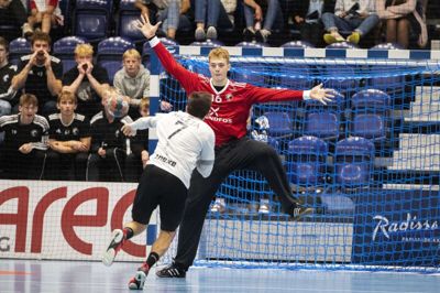 Mikkel Løvkvist - store redninger holdt BSH inde i kampen. Foto: Martin Ballund