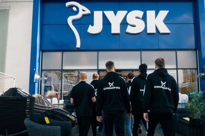 I denne sæson har Grundfos indtil videre været den eneste hovedsponsor i Bjerringbro-Silkeborg, men det ændrer sig nu, hvor Jysk træder ind som ligeværdig partner. Foto: Jysk