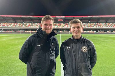 Rasmus Holm (til venstre) skal agere målmandstræner for blandt andet Andreas Foged (til højre). Foto: Young Boys FD
