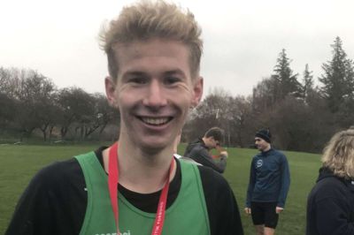 I november sidste år vandt Markus Kirk Kjeldsen det danske U23-mesterskab i cross og blev udtaget til EM. Nu skal han repræsentere Danmark på 1500 meter ved indelandskampen mod Sverige, Norge og Finland på søndag. Foto: SAK77