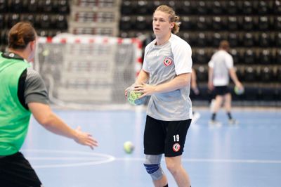 Emil Jensen stortrives i HC Midtjylland, hvor den 25-årige playmaker har fået al det ansvar på sine skuldre, han håbede på. Han er topscorer for 1. divisions ubesejrede tophold.