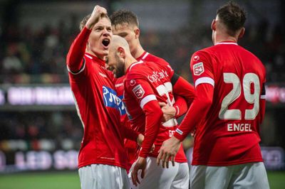 - Spillerne fortjener den største respekt, og jeg er sikker på, at hverken dem eller Kent Nielsen stiller sig tilfredse. Nu må målet være at komme ud og spille europæisk fodbold for første gang i 20 år, siger Kent Madsen. Foto: Bo Amstrup/Ritzau/Scanpix