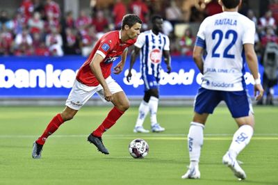 Nicklas Helenius og SIF får nogle svære kampe i gruppespillet. Foto: Ernst Van Norde/Ritzau Scanpix