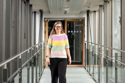 Mette Klarskov Hebel er bosætningskoordinator og udviklingskonsulent ved Herning Kommune - i førstnævnte rolle hjælper hun blandt andet nytilflyttere med at falde til.