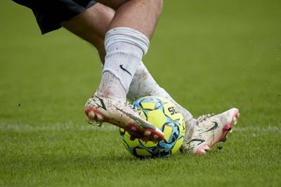Breddefodbolden trives i Funder GF, der råder over tre seniorhold og to oldboyshold. Foto: Ole Nielsen