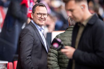 - Jeg hører faktisk mange i min stilling ude i Europa og scouts og trænere, der er ret imponeret over det, der foregår i Silkeborg og den måde, vi spiller på. Det er til inspiration for mange i fodboldverdenen. Det er også med til, at vores spillere er interessante, siger SIF-sportschef Jesper Stüker