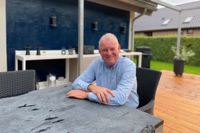 To ud af tre børn er flyttet hjemmefra, men når de kommer på besøg hjemme hos Michael Nørager og hans kone, Lene, er det ofte her i udekøkkenet, familien samles og hygger.
