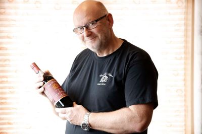 62-årige Kaj Kirkegaard har blandt andet selv produceret øl. Nu står han bag foreløbig 10 forskellige portvine, som han tager til Portugal for at producere under navnet Casa De Kristina.