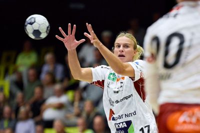 Simone Petersen og Ikast Håndbold storsejrede i onsdags over Ringkøbing i pokalturneringen. Lørdag står de to hold over for hinanden i ligaen.