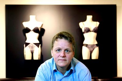 Rasmus Leth, administrerende direktør i Femilet, fortæller, at virksomhedens franske moderselskab, Chantelle, fortsat støtter fuldt op om den danske undertøjsproducent. ? Foto: Tom Laursen