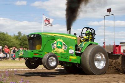 Den 26. og 27. juli dyster 120 europæiske teams fra tractor pulling-eliten i Brande (Foto: Dansk Tractor Pulling)