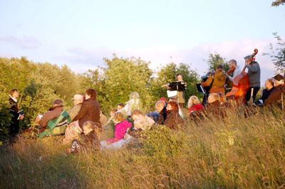 Torsdag den 31. juli er der midsommergudstjeneste og folkemusik ved Bølling Sø (Privatfoto)