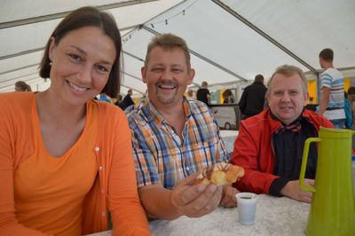 Tre dommere i gang med horn-smagning: Anja Heitmann, Michael Flaskgaard og Per Jeppesen. Foto: Steen Hebsgaard