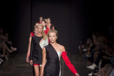 Modeshows som dette under den nyligt afsluttede modeuge i København hører ikke til i Herning, mener Dansk Mode & Textil. ?Polfoto
