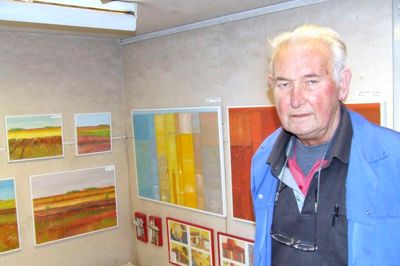I en artikel i Kristeligt Dagblad i 1991 blev Poul Johansen kaldt »Lysets og håbets kunstner«. Billedet er fra Galleri 19 i 2007. ? Foto: Lene Toksvig