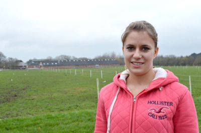 - Jeg håber en dag, at få min egen svineproduktion,
siger Ikast-pigen Malene Ankerstjerne Eriksen,
der forleden blev kåret til "Årets Svineelev"
(Foto: Ole Bitsch)