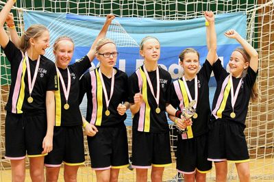 Team 10-pigerne fra Tulstrup er vant til højt humør og gode resultater. I weekenden får de hård konkurrence ved stævnet i Ikast og Brande ?aRKIVFOTO