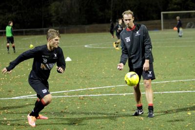 FCM-legenden Frank Kristensen har senest fungeret som angrebstræner for blandt andet klubbens ungdomshold. Nu stopper han hos Ulvene. Arkivfoto: Flemming Hansen