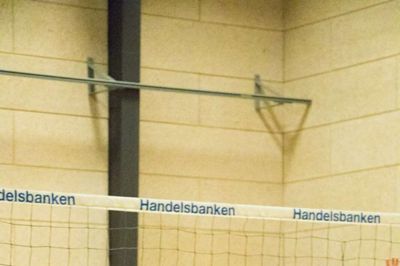 Der var masser af duelspil ved nettet, da de bedste volleyspillere fra 9. klasse satte hinanden stævne i Ikast ved DM i skolevolley. ?Foto: Hamistolenphotografi