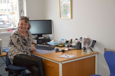 Dorthe Hagensen siger farvel til sin sikre og faste stilling for at blive free lance-læge med mod på og lyst til at komme til udlandet i perioder.?Foto: Flemming Thulstrup