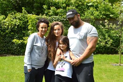 Familien Tanis har sukkersygen helt inde på livet. Her er det fra venstre Layla, Camilla, Selina og Jacob Tanis. ?Foto: Flemming Thulstrup