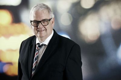 Jakob Fastrup beder milliardæren fra Århus om svar på en række kritiske spørgsmål