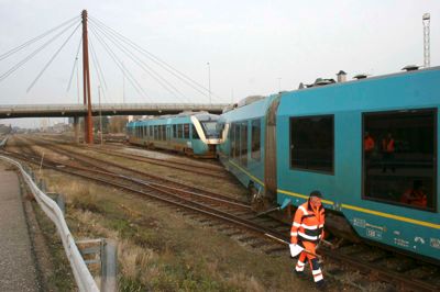 Arriva måtte aflyse en afgang mod Aarhus i morges efter pendleres tog kørte galt under rangering. Årsagen til afsporingen var endnu ikke klarlagt i morges. Ingen kom til skade ved uheldet.?foto: jesper wind