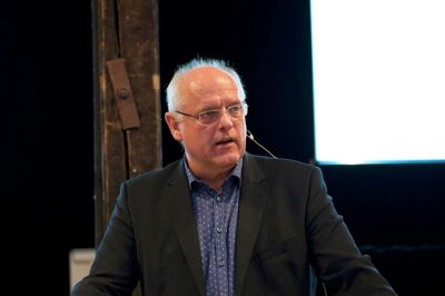 KMC-formand Peter C. Petersen kunne på fredagens generalforsamling præsentere et rekordregnskab hvad angår omsætningen, mens indtjeningen var skrumpet.