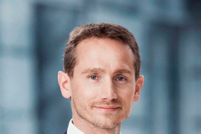 Finansminister Kristian Jensen deltager ved Venstre-mødet i Isenvad på mandag.