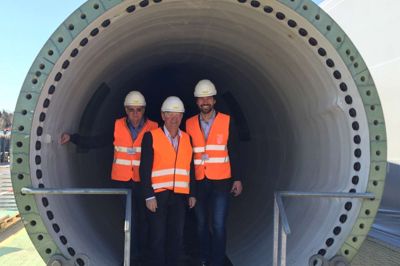 Social-demokraternes energiordfører, Jens Joel (th), var i går blandt andet hos Siemens sammen med byrådsmedlem Frank Heidemann Sørensen og kredsformand i S, Tage Olsen