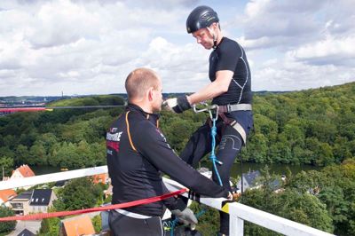 Kronprins Frederik var sidste år i Silkeborg, hvor han deltog i et adventure-race. Til september vender han tilbage i jakkesæt for at klippe snoren ved motorvejsindvielsen. Foto: Jens Anker Tvedebrink