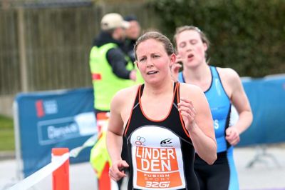 Første afdeling af DM i triatlon. Ikast var vært. Og stillede trafik-officials til rådighed. Det kneb for nogle at respektere afspærringerne, fremgår det af læserbrevet. ?Foto: Flemming Hansen