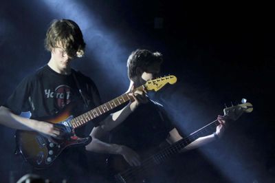 Det er sjovt at spille musik. Sammen. Som her ved årets rockshow. ?privatfoto