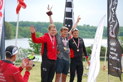 Til venstre Mathias Lyngsø Petersen (Sølv), i midten Miki Taagholt (Guld) og til højre Allan Steen Olsen (Bronze)