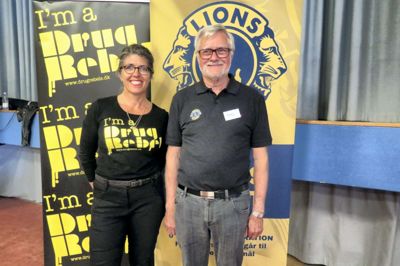 Marlene Füchsel Mikkelsen fra Drug Rebels og Karl Christensen fra Lions Club i Ikast vil begge gerne forsætte samarbejdet mellem de to organisationer.