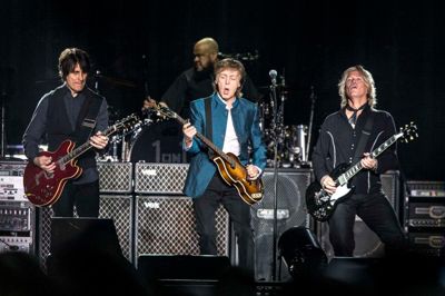 Stemningsbilleder fra Paul McCartney-koncerten i Jyske Bank Boxen. Foto: Tom Laursen