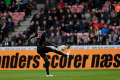Paul Onuachu var både helt og skurk i premieren mod Randers. Foto: Tobias Nicolai/Polfoto