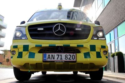 Ventetiden på hjælp fra Falck om natten kan blive lidt længere, hvis Region Midtjylland følger anbefalingen om at ændre en af Hernings døgnambulancer til en dagambulance. Til gengæld kan Herning eventuelt trække på den døgnambulance, der ifølge en analyse skal have base i Videbæk. ?Foto: Christian Sjurman
