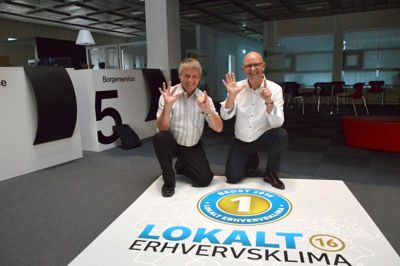 God opdragelse i administrationen, men også ude på virksomhederne, der skal turde tage kontakt til kommunen for en uforpligtende snak, siger de to politiske frontfigurer, viceborgmester Preben Christensen og borgmester Carsten Kissmeyer Foto: Steen Hebsgaard