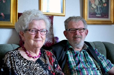 Diamantbrudeparret Else og Sigurd Pedersen i lejligheden i Bording, hvor de har boet de sidste ti år ?foto Laila Kempel