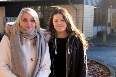 Ida Væring Kjeldsen (t.v.) og Ida Marie Mau Holm begyndte at ryge i en ung alder. Nu kæmper de for at blive røgfri.rdby