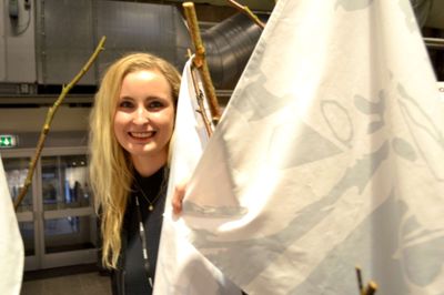 Ida Eybye er klar til at indtage verden som professionel designer eller underviser. I weekenden deltager hun på Formland med sit specielle unika- og genbrugsdesign ?foto Laila Kempel