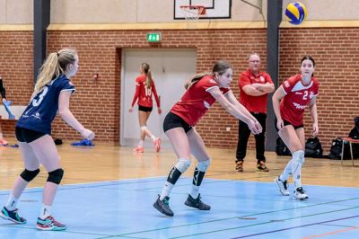 Ikast var - som forventet - oppe imod overmagten, da topholdet Brøndby gæstede Hyldgårdshallerne. Men KFUM-spillerme fightede stort.? Foto: Hamistolen Photography