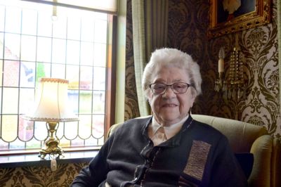 Eva Ulsø fotograferet i sit hjem i forbindelse med sin 90-årsfødselsdag. Hun døde fredag i en alder af 96 år.
