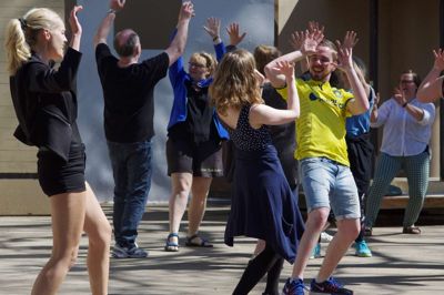 Der øves danse til All Shook Up ?Privatfoto