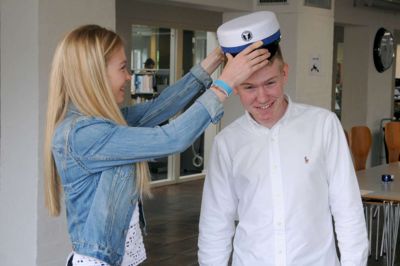 På med studenterhuen- Mathias Dalum er nyudsprungen student ?Privatfoto
